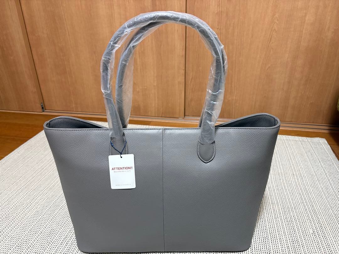 新品未使用　アデイインザライフ ユナイテッドアローズ レザートートバッグ グレー