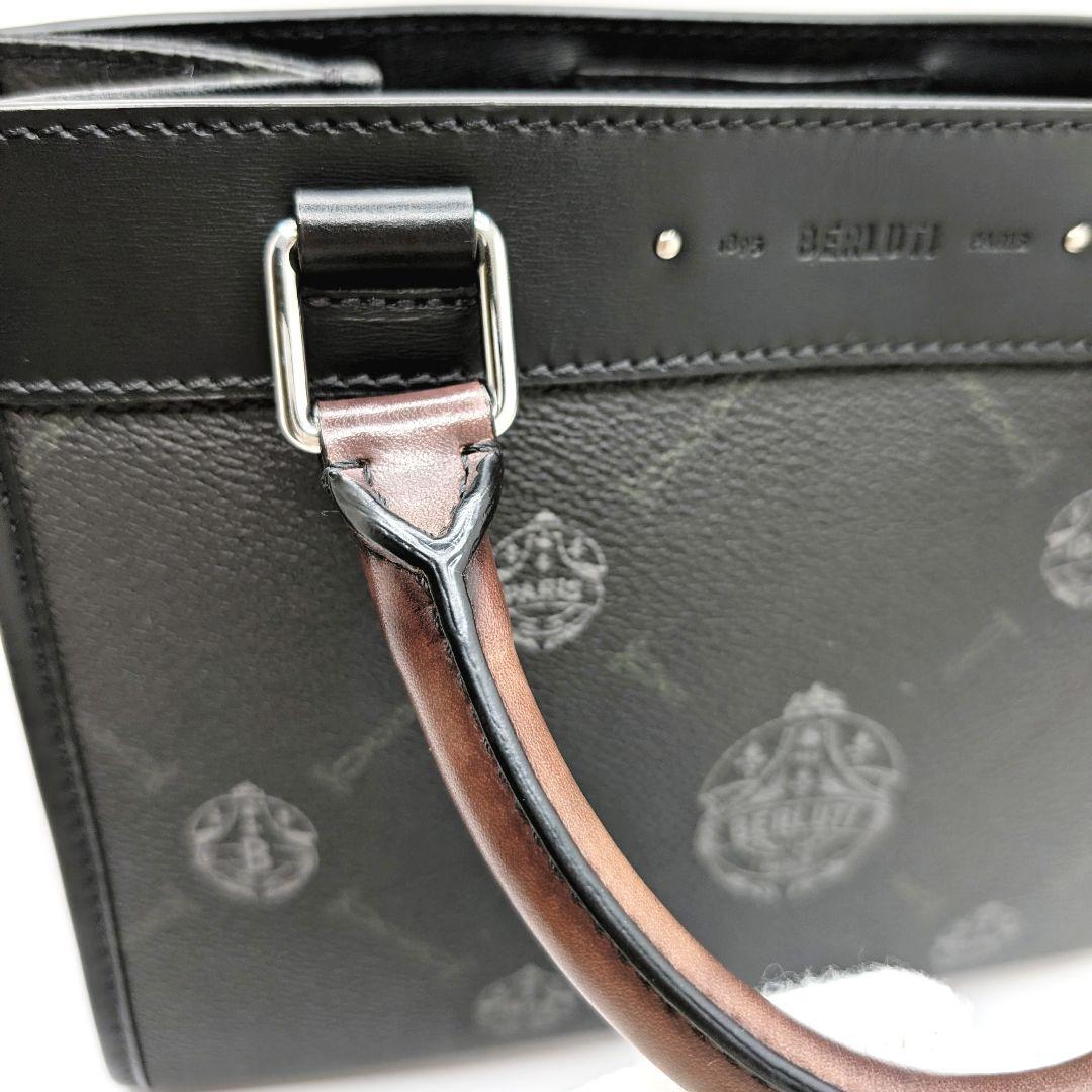 ✨️新品!✨️ベルルッティ　ウリス ガリバー シグネチャーキャンバス 2WAY