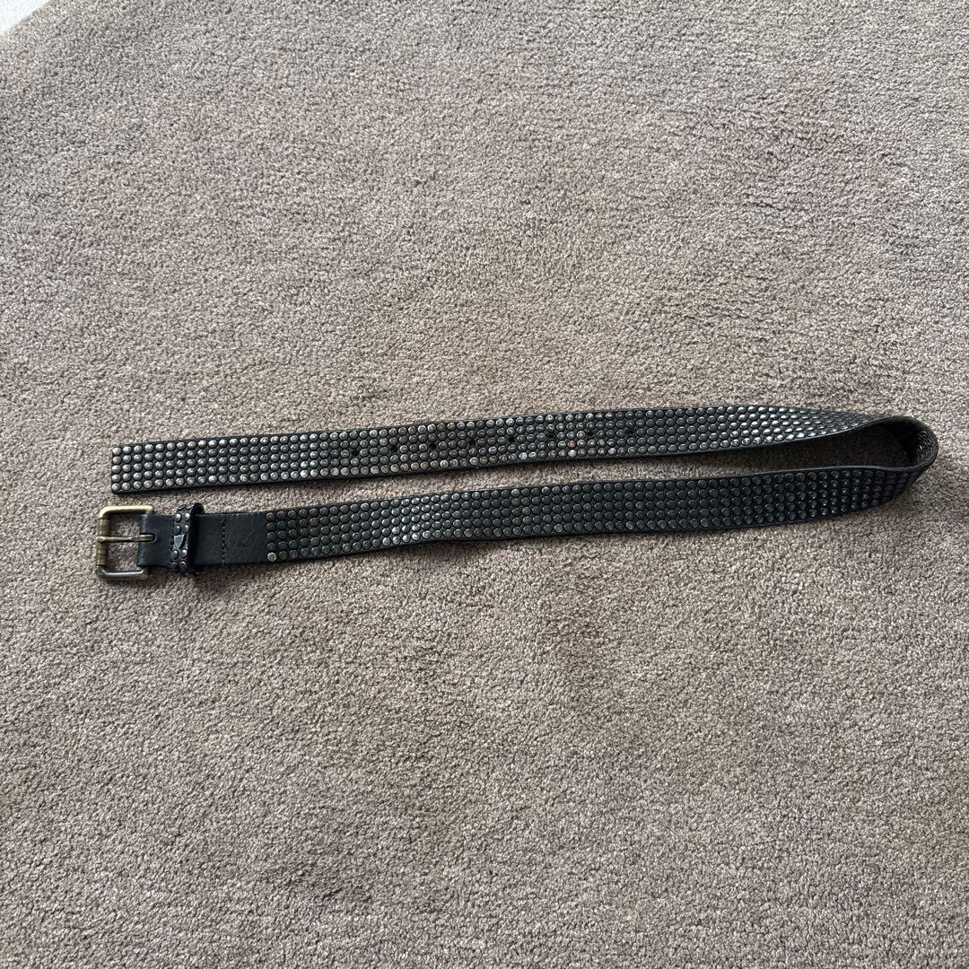 HTC スタッズ付き黒レザーベルト