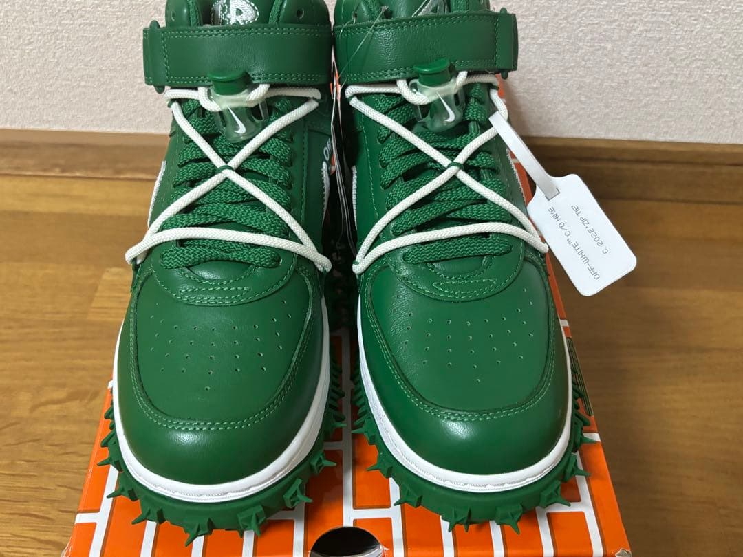 Off-White × Nike Air Force 1 Mid