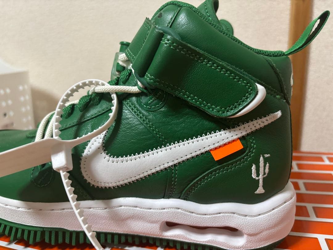 Off-White × Nike Air Force 1 Mid