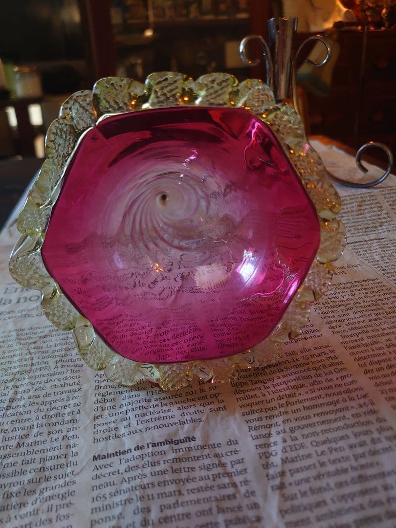 「売約済」イギリス1930s'イパーン クランベリー＆ヴァセリンフラワーベース