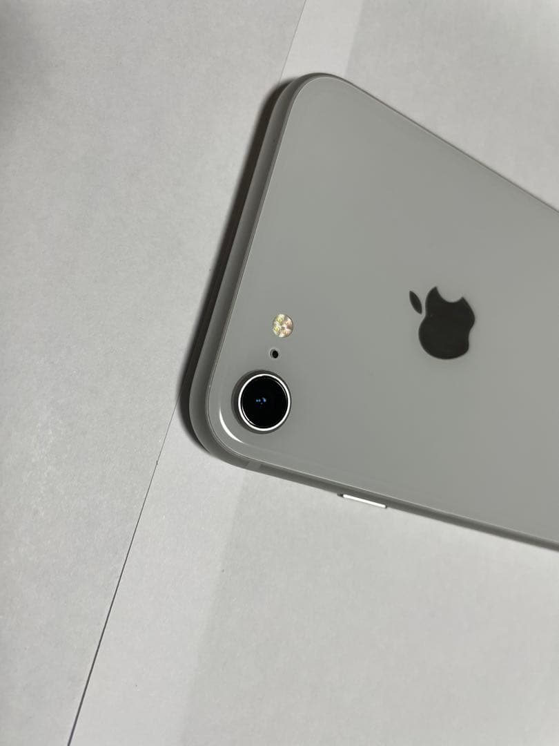 Apple iPhone 8 シルバー 本体 箱付き