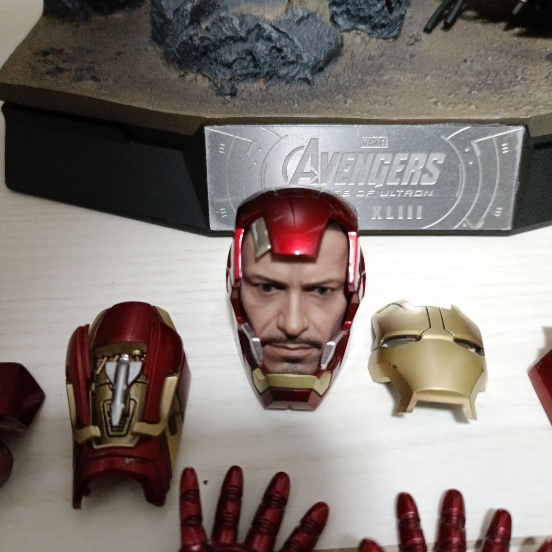 S*e様 ホットトイズ (Hot Toys) アイアンマン・マーク４３
