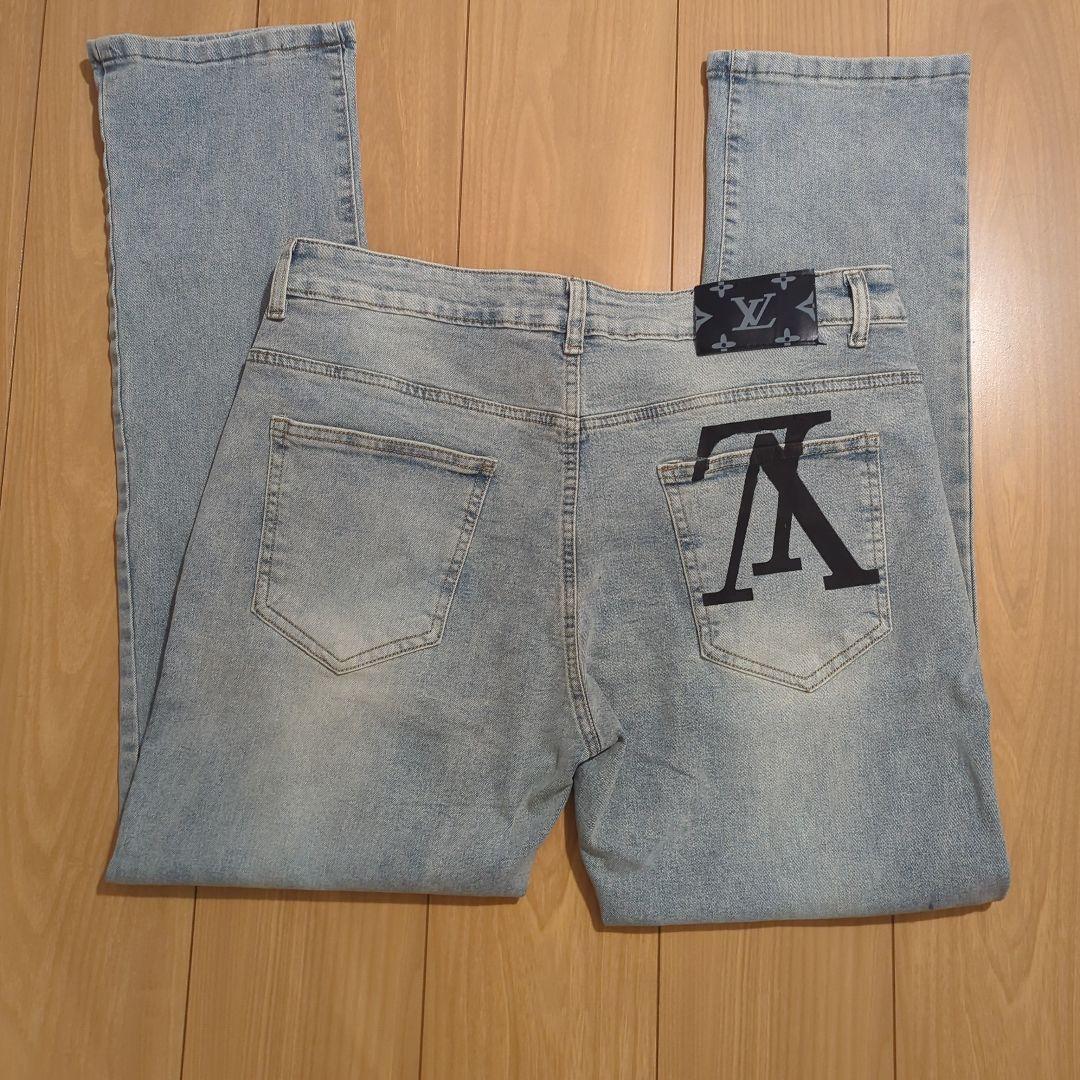 LOUIS VUITTON ロゴ入りデニム
