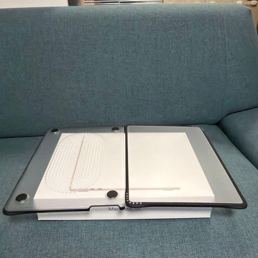 Apple 2025 MacBook Air M4 チップ搭載 13 インチ