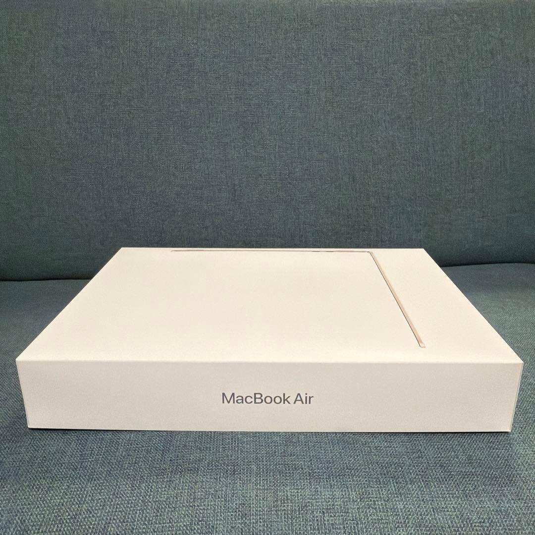 Apple 2025 MacBook Air M4 チップ搭載 13 インチ