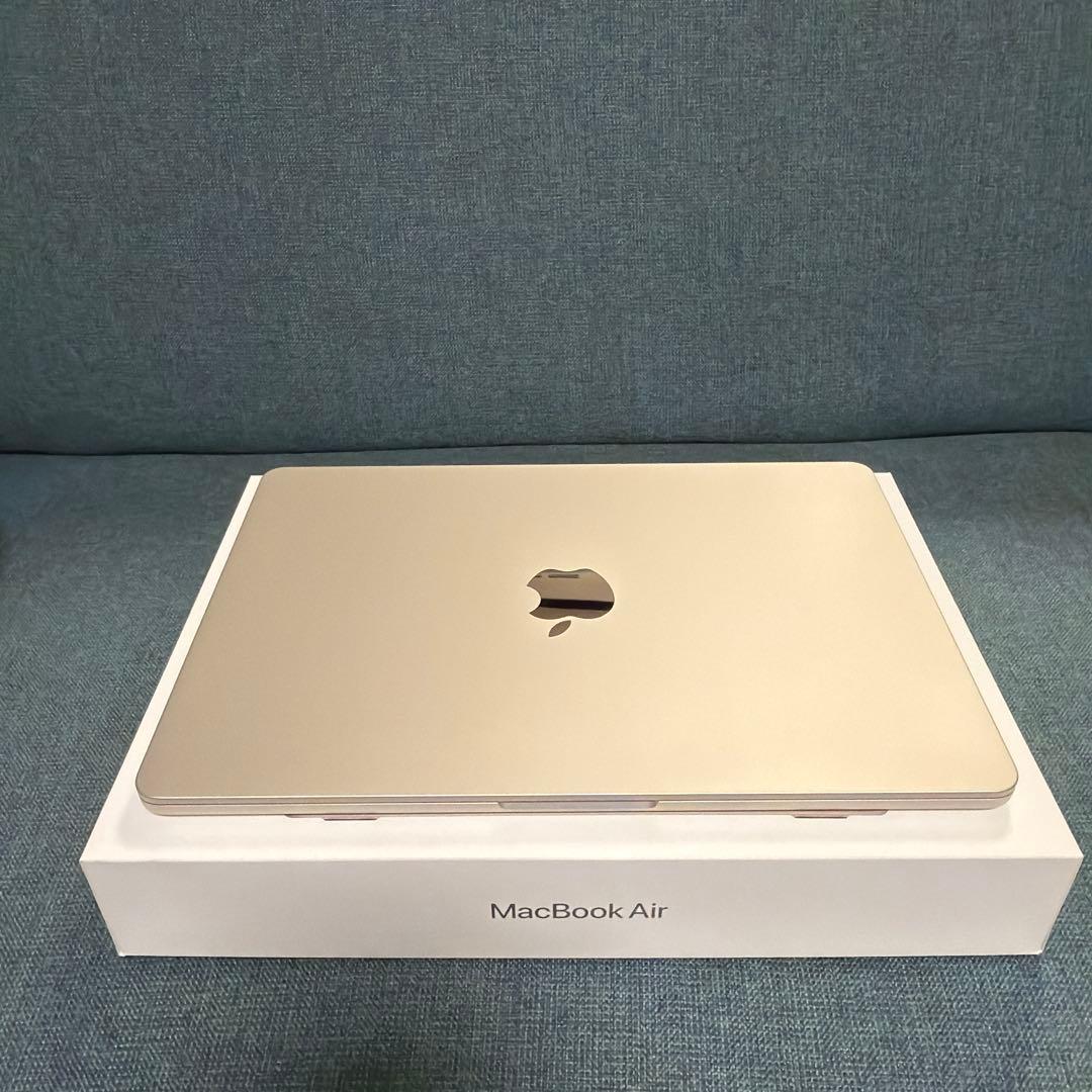 Apple 2025 MacBook Air M4 チップ搭載 13 インチ