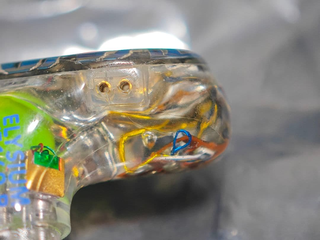 【割れ有り】VISION EARS　ELYSIUM Universal Fit