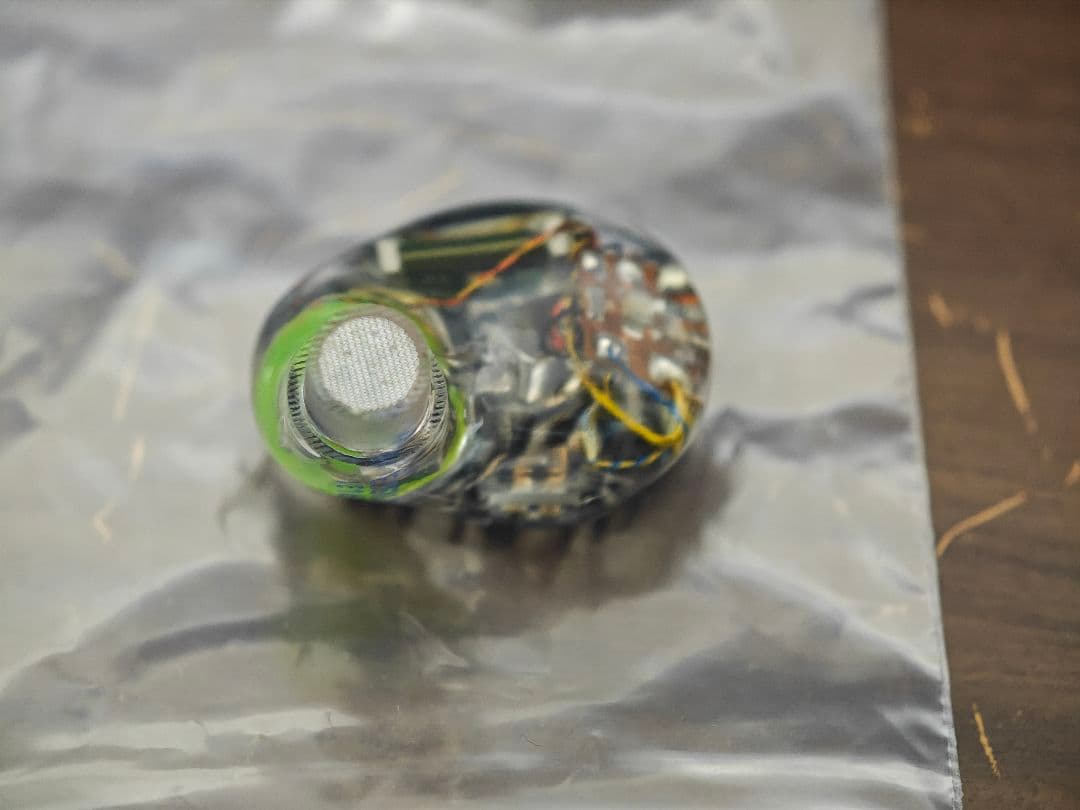 【割れ有り】VISION EARS　ELYSIUM Universal Fit