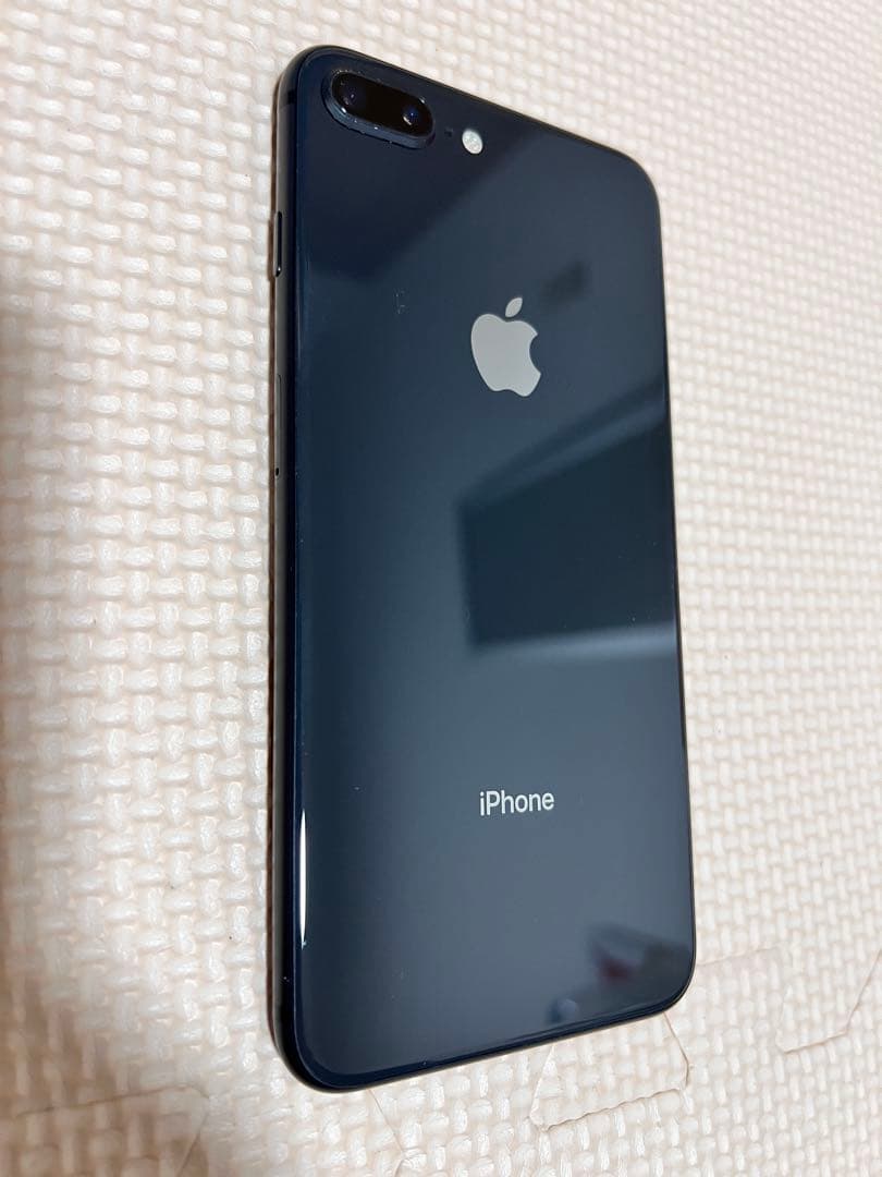 iPhone 8 Plus 256GB スペースグレイ 本体 SIMロック解除