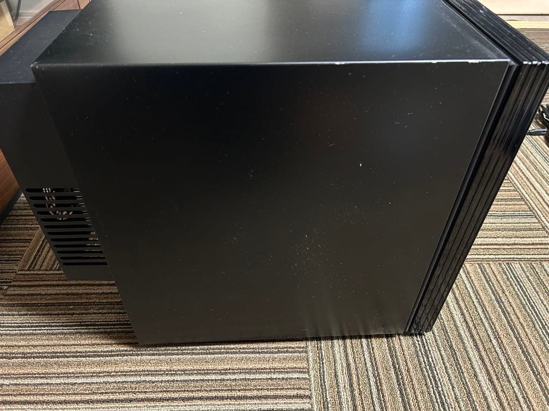 【福田一博】 ワインセラー LED照明付き 8ボルト　BWC-008P