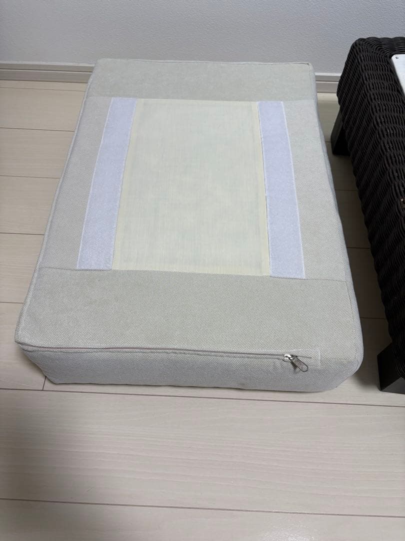 a.flat シン・ソファ　オットマン オフホワイト（替カバー付：ブルー）