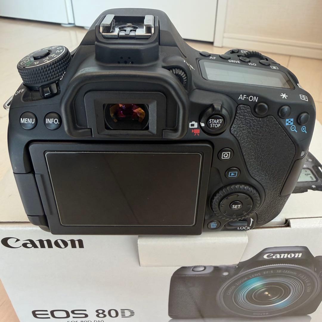 美品★EOS 80D EF-S 18-135mm IS USM★使用回数低
