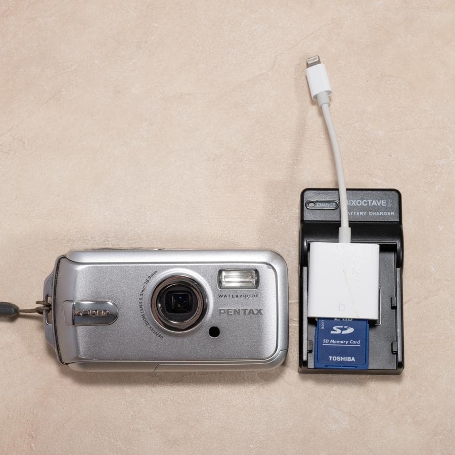 【防水カメラ】Pentax Optio W20 シルバー　スマホ転送OK