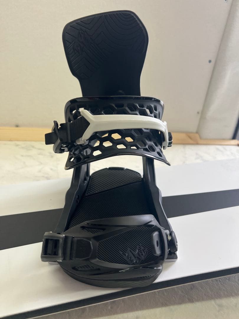 JONES Christenson スノーボードビンディング M