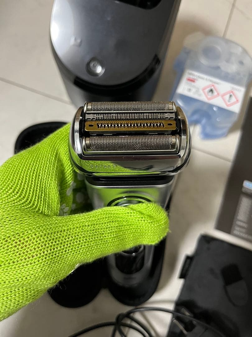 ブラウン メンズ電気シェーバー シリーズ9 9292cc 洗浄器付