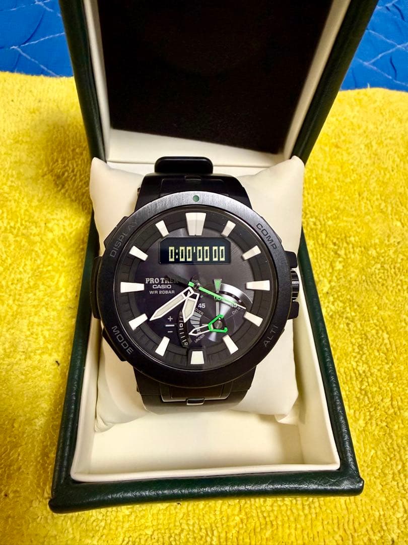 プロトレック PRO TREK PRW-7000-1AJF