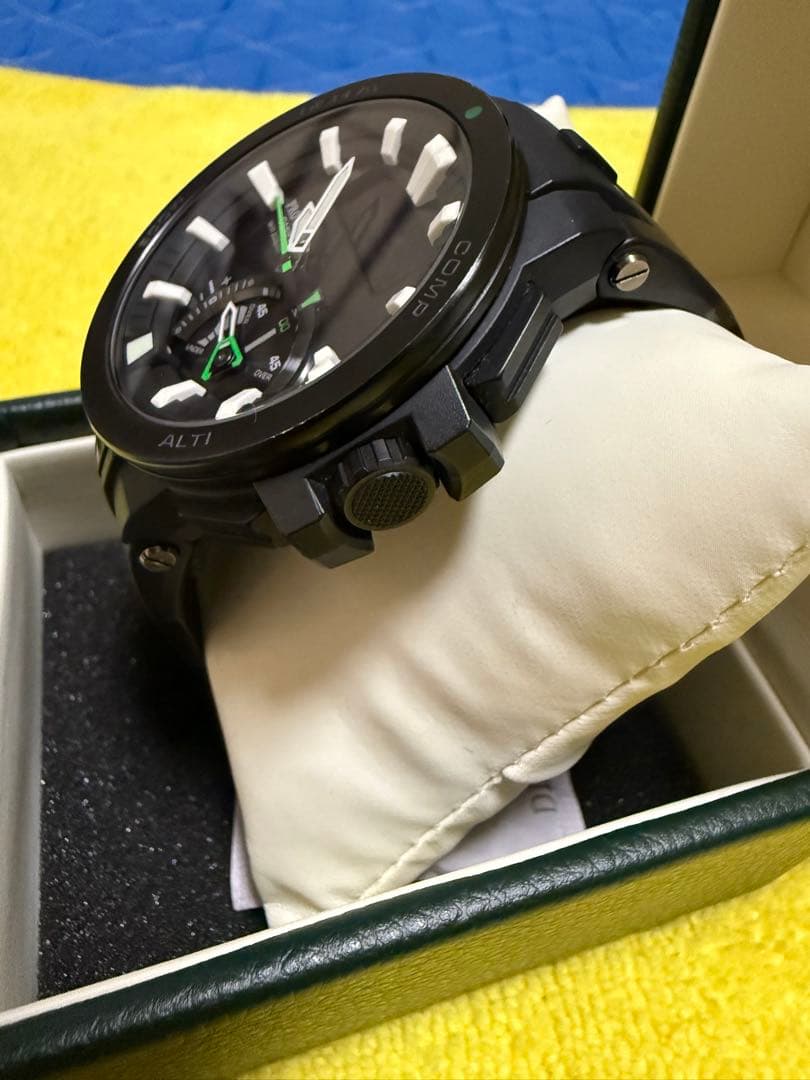 プロトレック PRO TREK PRW-7000-1AJF