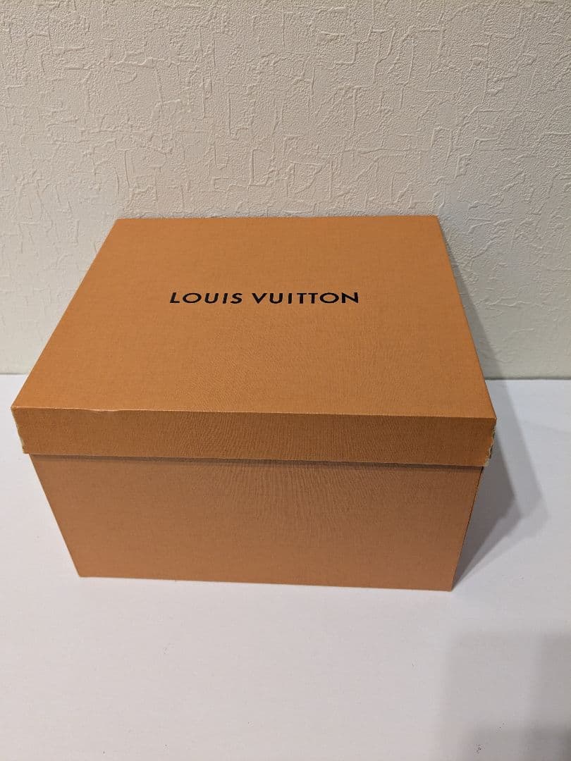 美品　ルイヴィトン タンブール ホライゾン ライトアップ V3 QAD0　腕時計