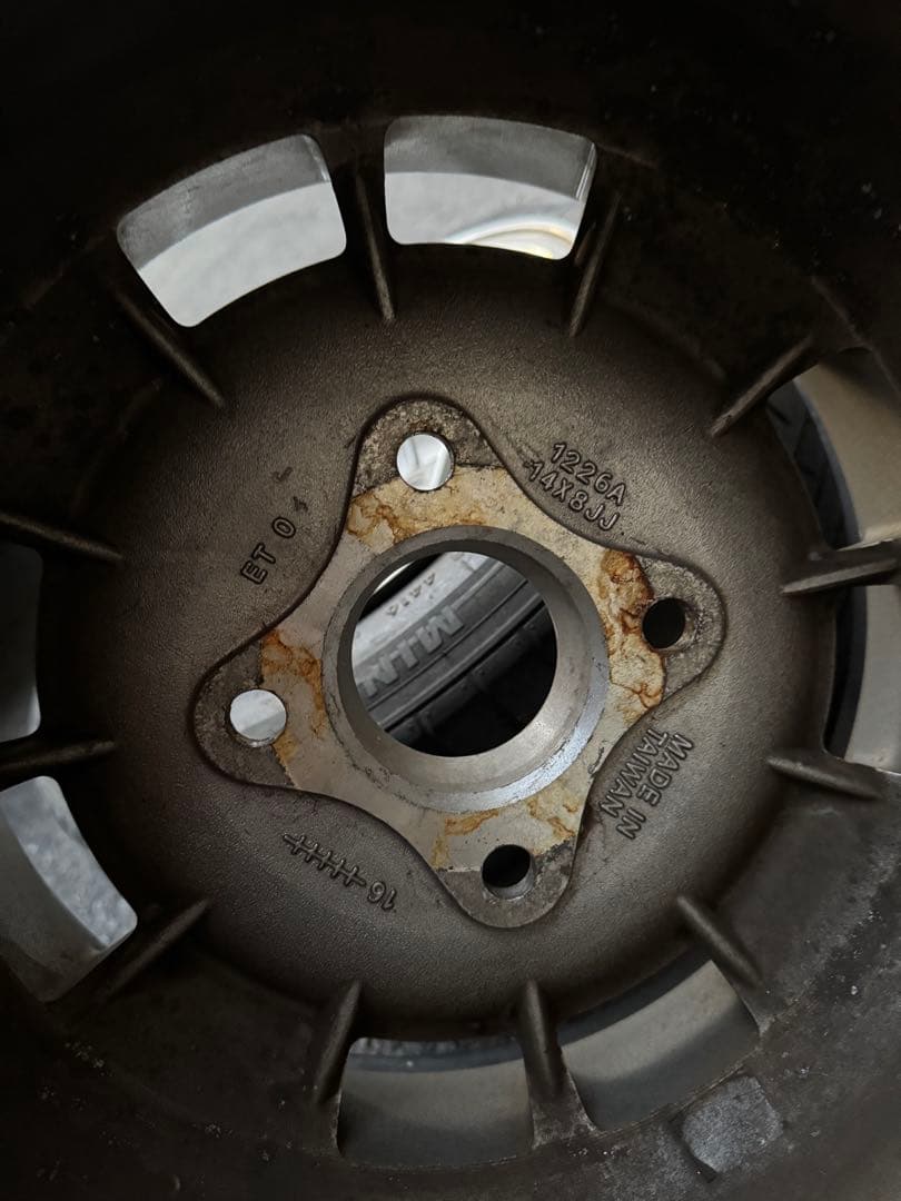 も*ー様 トスコホイール　8J-18.8J+-0　114.3 4H 4本セット