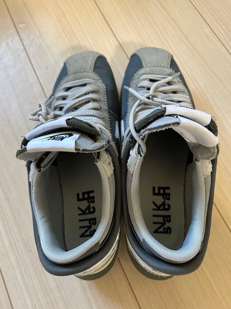 Nike sacai グレー ホワイト スニーカー US9.5 27.5センチ