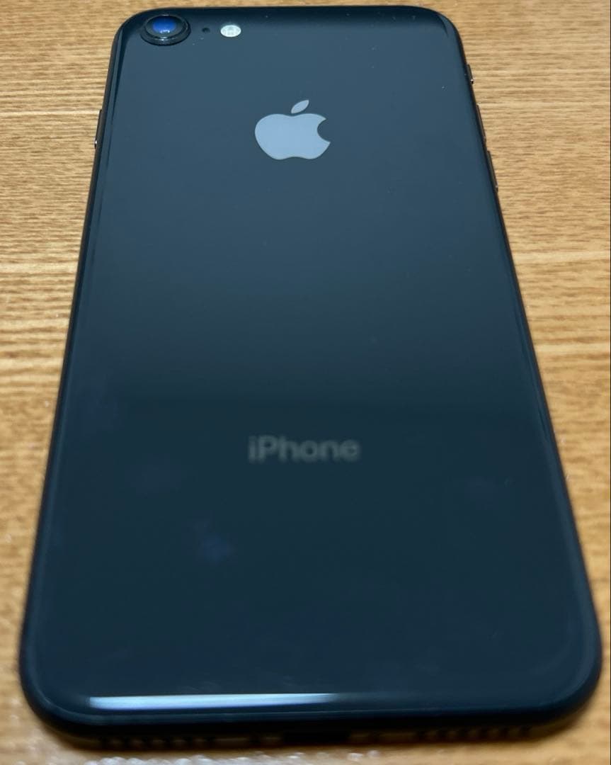 iPhone 8 /ブラック本体 /バッテリー84% /64GB /SIMフリー