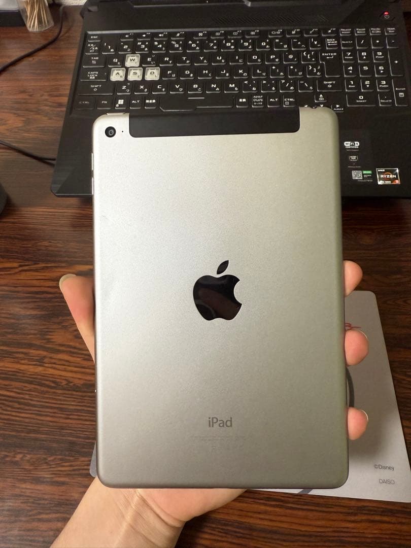 Apple iPad mini (第4世代) 64GB