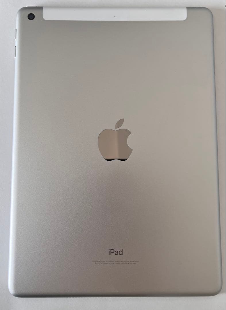 極美品 Apple iPad 6世代 32GB Wi-Fi シルバー
