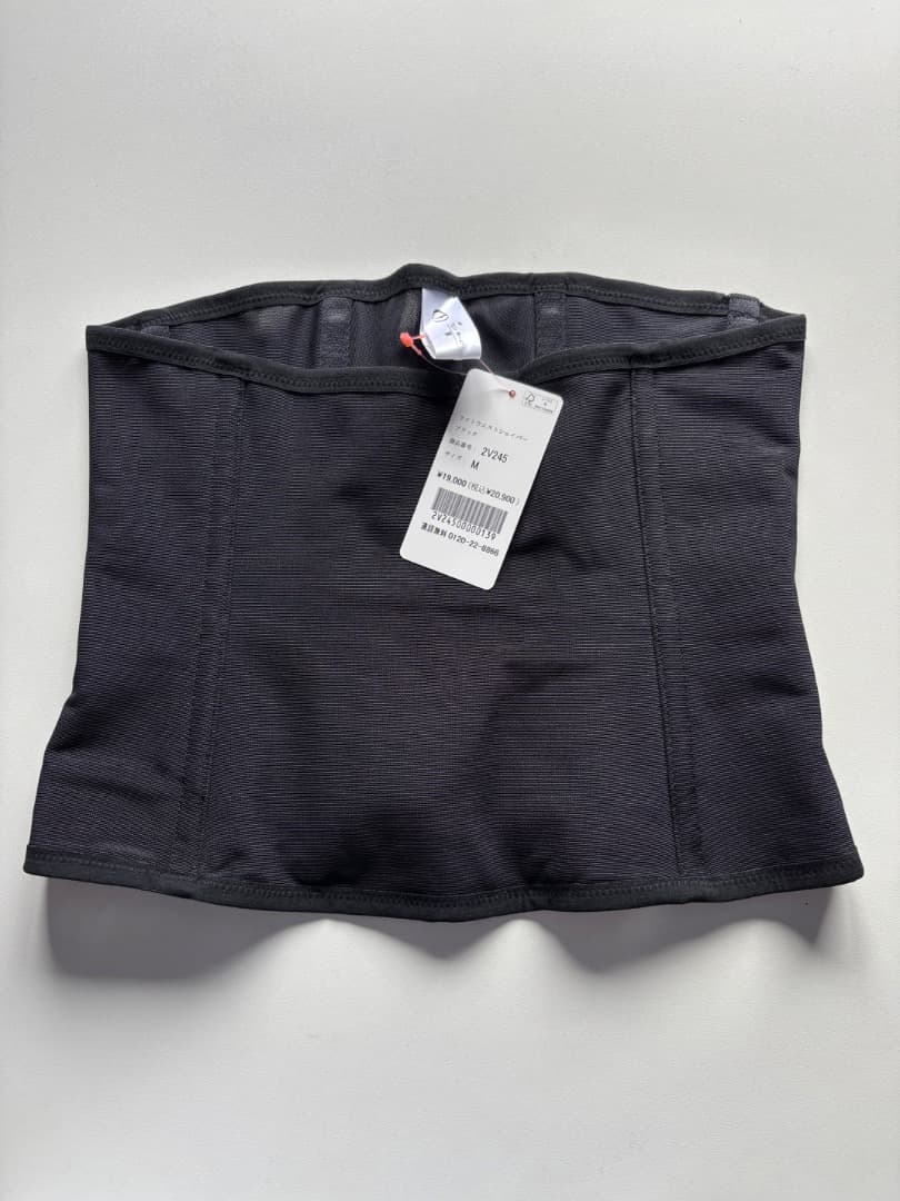 新品　未使用　フィットウエストシェイパー M ブラック