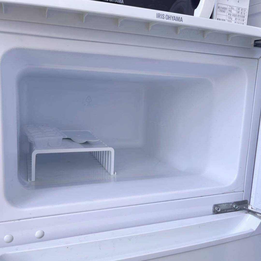 取付無料！完動品！アイリスオーヤマおしゃれホワイトコンパクト冷蔵庫・電子レンジ！