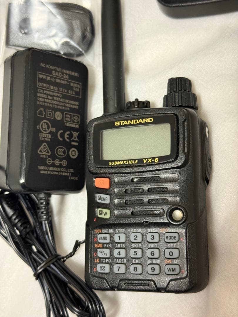 美品 八重洲無線 VX-6 standard 急速充電器付き ヤエス YAESU