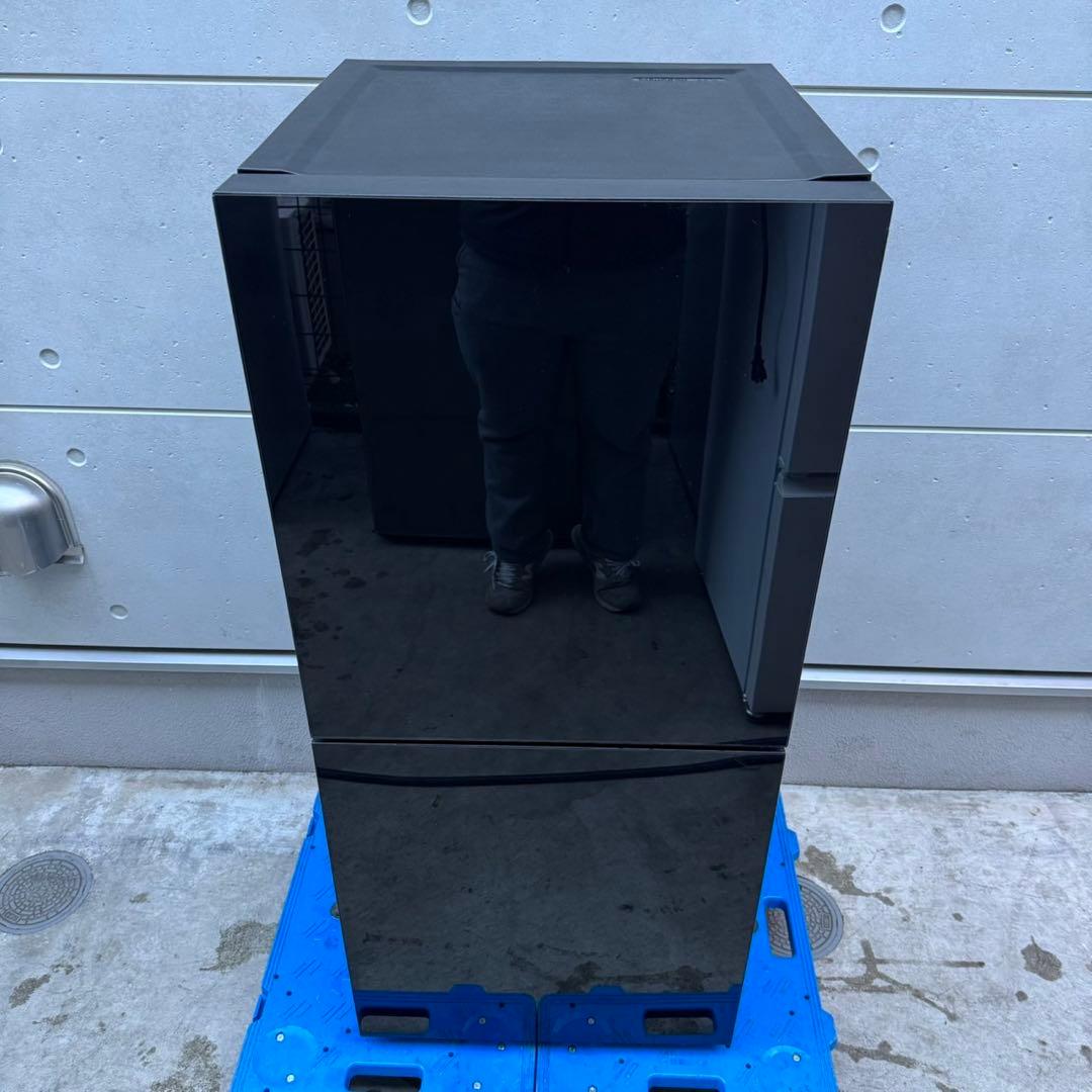 177⭐️2024年製美品★ツインバード　冷蔵庫　ミラー　ブラック　鏡　一人暮らし