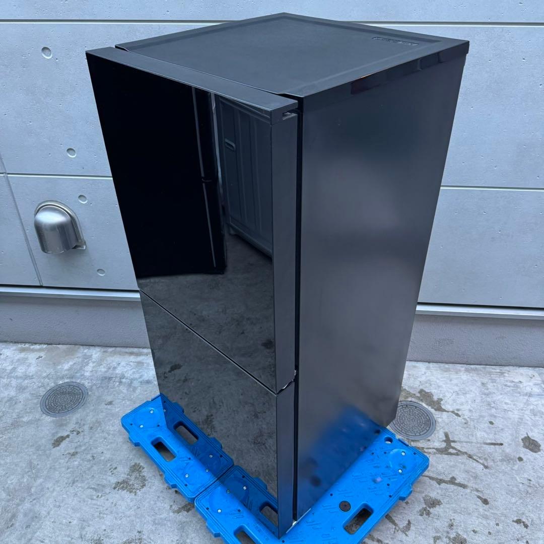 177⭐️2024年製美品★ツインバード　冷蔵庫　ミラー　ブラック　鏡　一人暮らし