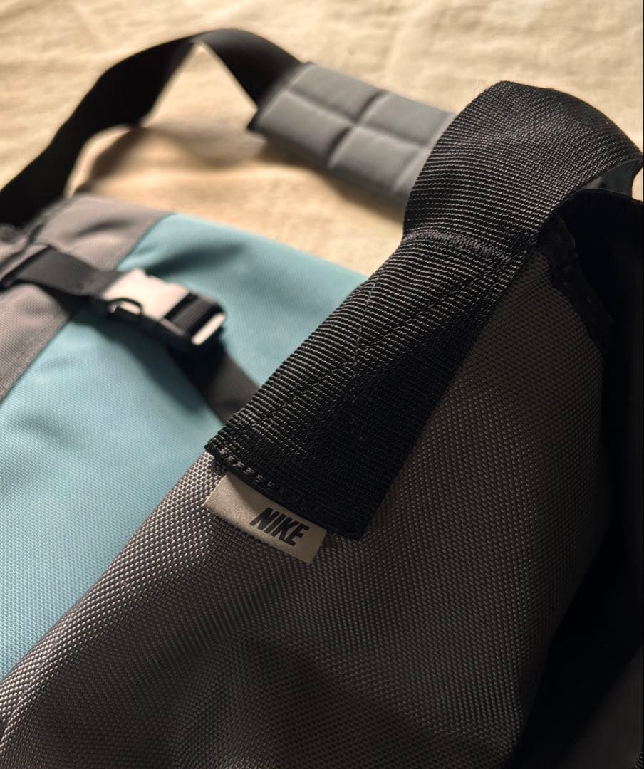 【極美品】00s NIKE メッセンジャーバッグ ナイキ テック ギミックY2K
