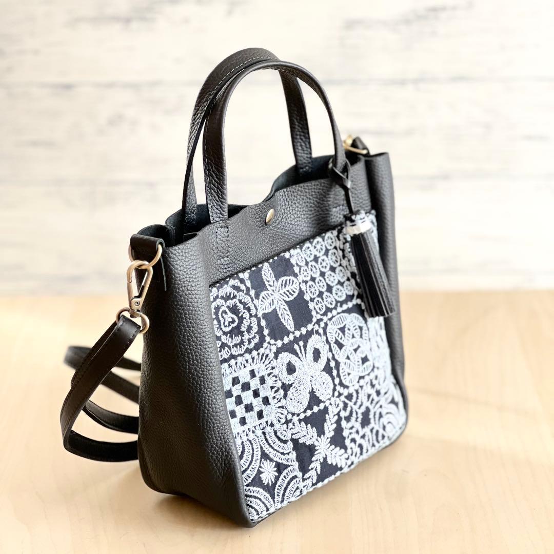 トート型本革ショルダーバッグ forest tile RB601-271