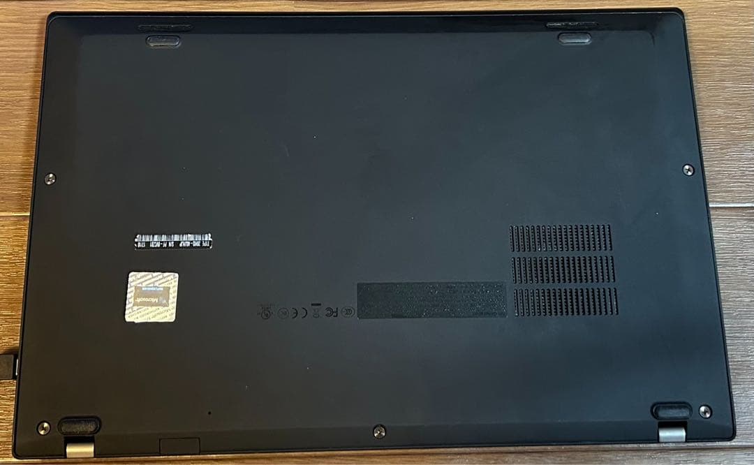 【30日まで限定】ThinkPad X1 i7-7500U, 16GB, 1TB