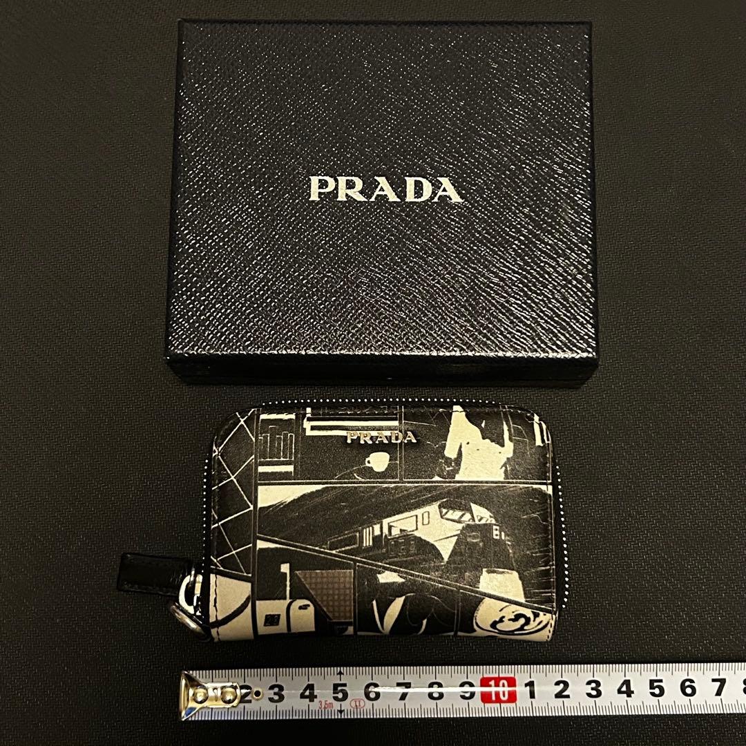 PRADA プラダ 小銭入れ ケース ミニウォレット　コミック ブラック