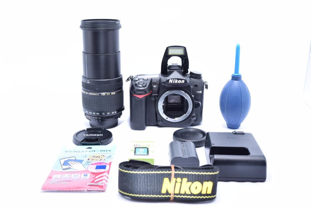 ②Nikon D7000 デジタル一眼レフカメラ　望遠レンズ付き