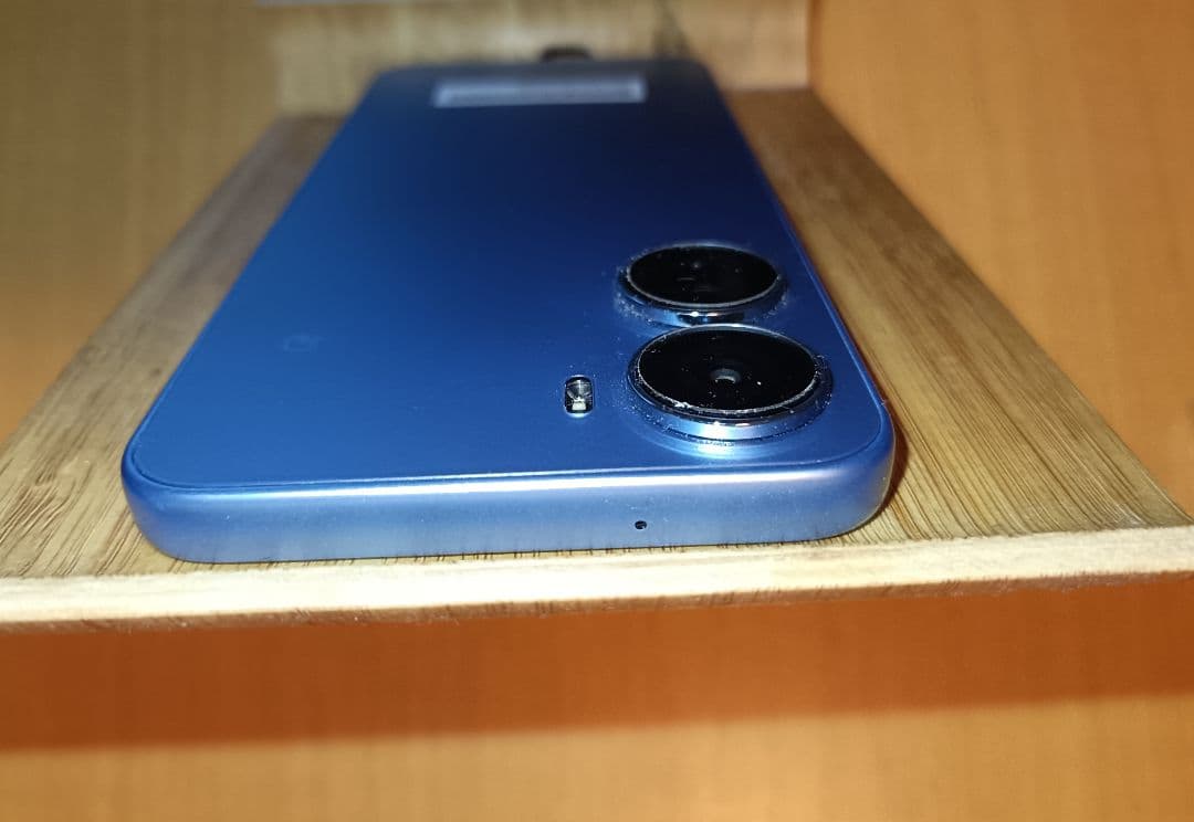 スマートフォン本体 libero 5G IV