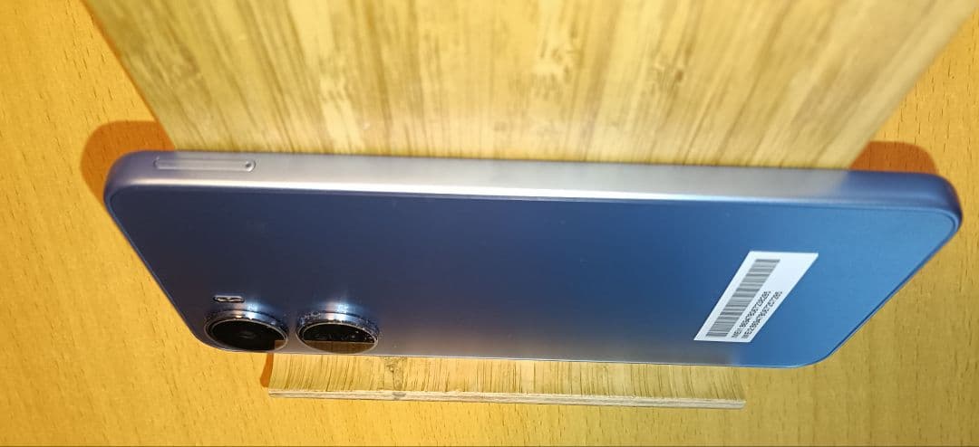 スマートフォン本体 libero 5G IV