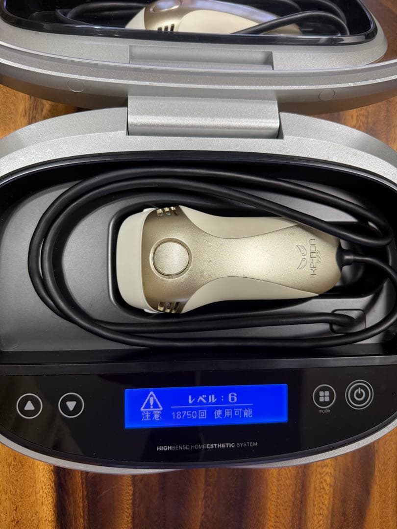 ケノン　家庭用脱毛器 V6.3 カートリッジ4個付き