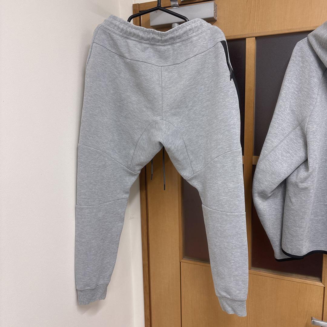 NIKE テックフリース　パーカー　スウェット　長ズボン　セットアップ