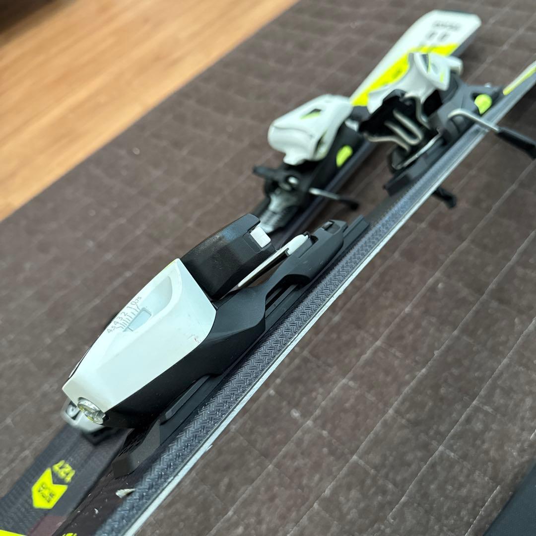 【yammiee】HEAD ジュニア用スキー板