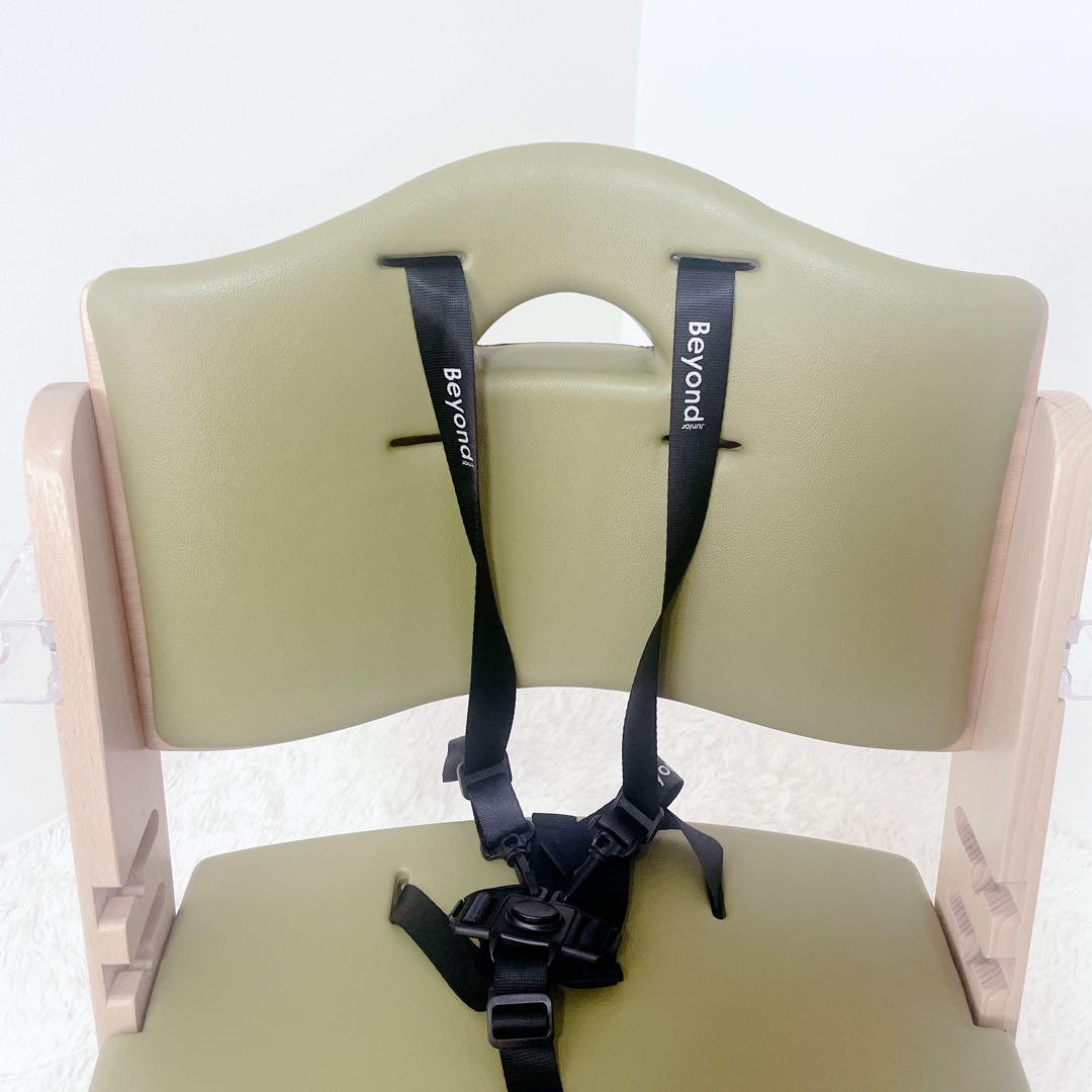 【超美品】ビヨンド　ジュニア ハイチェア 木製　Abiie オリーブ
