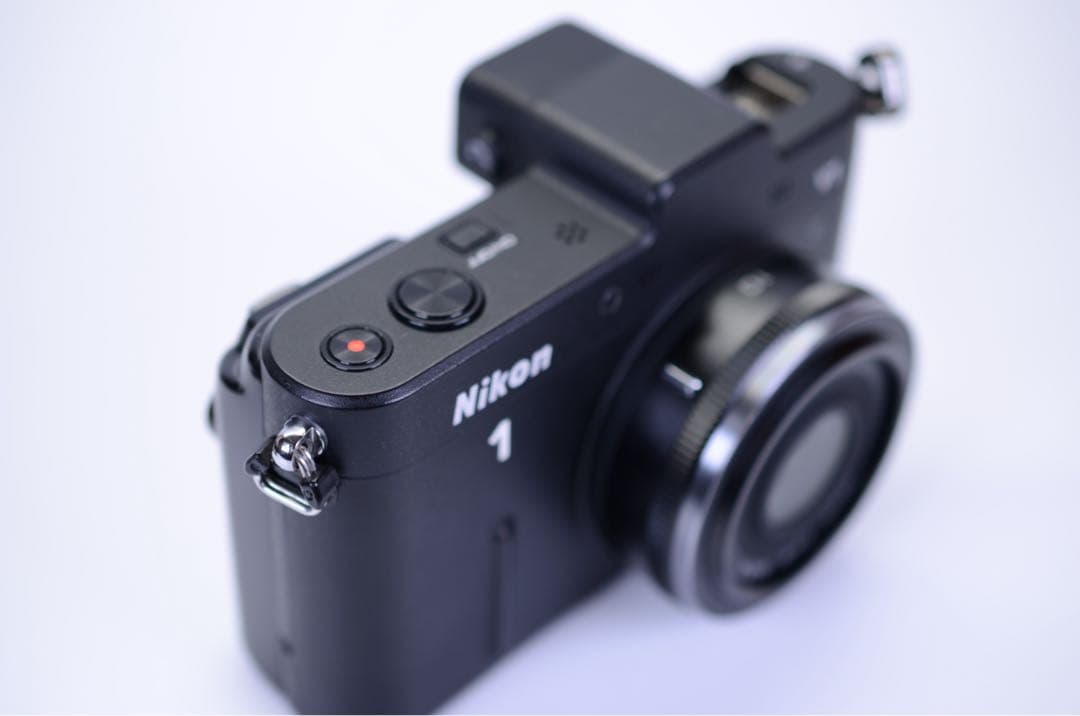 Nikon 1 V1 ブラック 10mm単焦点レンズセット｜ショット数1209回
