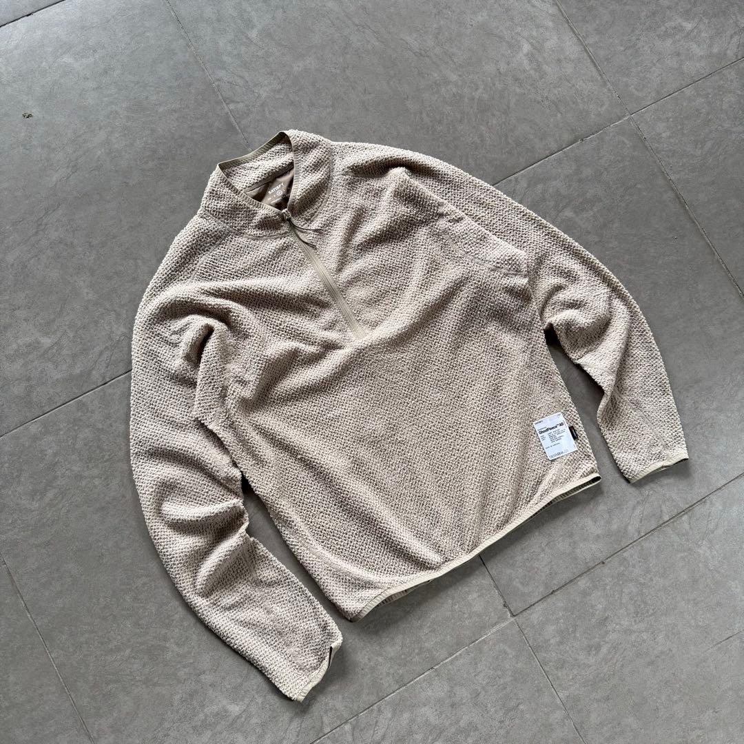 S*す様 【新品】SATISFY ベージュハーフジップ フリースセーター M