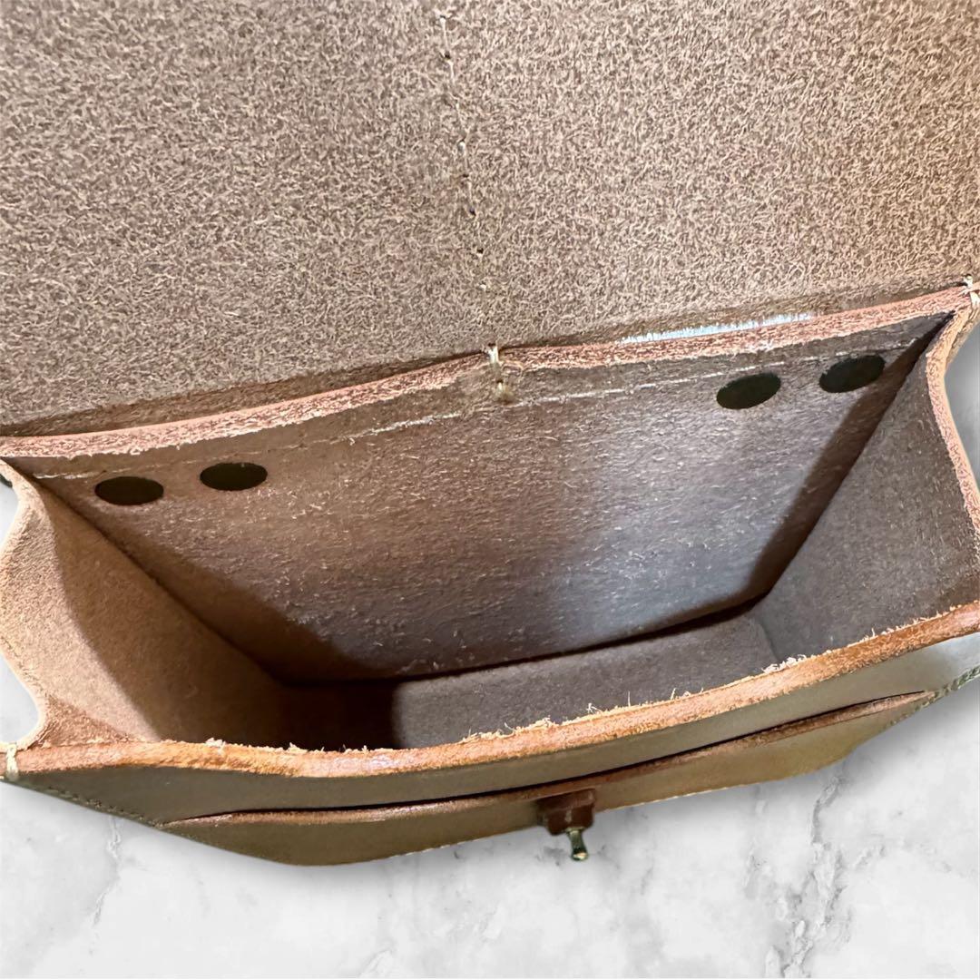 ハロルズギア　HAROLD'S GEAR 牛革　ポーチ