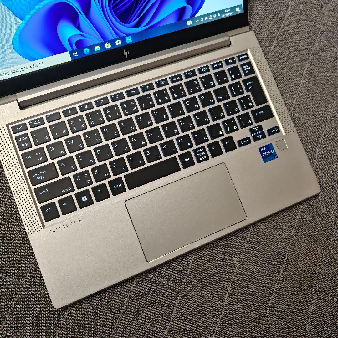 日本製 2023年8月 超美品 HP 爆速 13世代i7 32GB 512GB