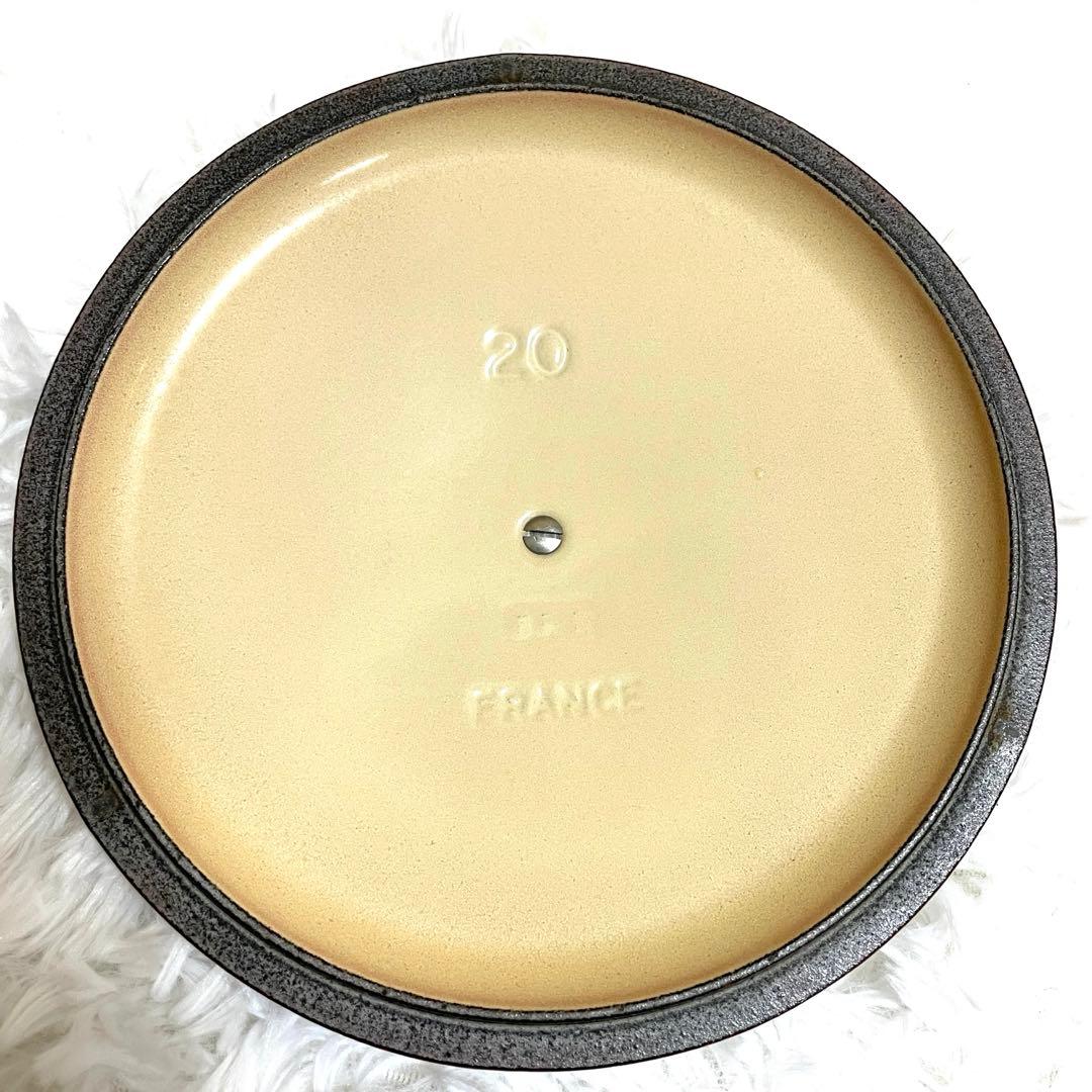 LE CREUSET ルクルーゼ　ココットロンド20cm レッド